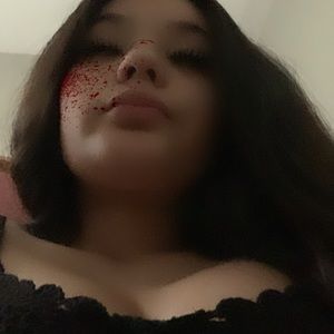 Meet your Posher, Leslie